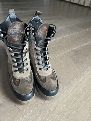 louis vuittons shoes - Image 1 of 4