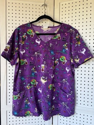 Женский скраб-топ Disney The Nightmare Before Christmas с V-образным вырезом размер Lg - Изображение 1 из 4