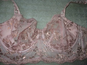 VICTORIA’S SECRET Women's PINK/GOLD Pushup without Padding 34C w/ Bling Straps - Picture 1 of 3