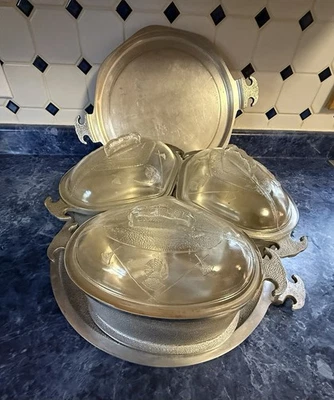 Tostador de tres esquinas de aluminio martillado Guardian Service con tapa de vidrio Foto 1 de 3