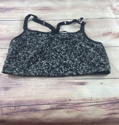 Sujetador deportivo Lane Bryant Livi Active sin alambre talla 18/20 Foto 1 de 4