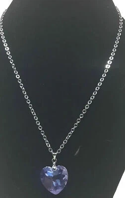 COLLAR CADENA CRISTAL PÚRPURA CORAZÓN COLGANTE BLANCO 18KGP MA Foto 1 de 4