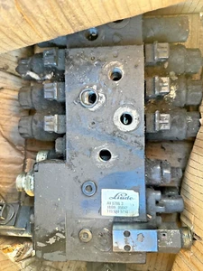 ORIGINAL GEBRAUCHTER LINDE REACH GABELSTAPLER VENTILBLOCK - 1154405710 - Bild 1 von 1