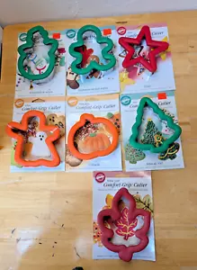 Lot of 7 Wilton Comfort Grip Cookie Cutters Ghost Snowman Tree Leaf Star Pumpkin - Picture 1 of 6