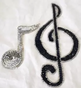 Chiave alta (7") + toppe applique note musicali (3,5") - paillettes - lotto di 2 - Foto 1 di 7