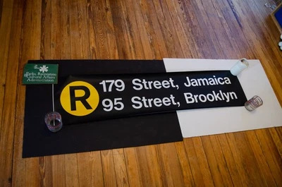 1980s New York City Subway R Train Sign 179 Jamaica Bay Ridge 95 NYCTA R46 Roll - Image 1 of 4