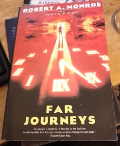Monroe FAR JOURNEYS SC Book - Bild 1 von 1