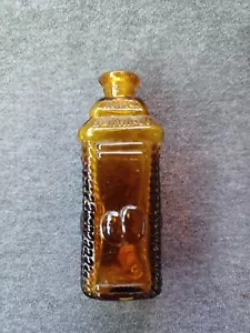 Botella de vidrio ámbar manzana cuadrada Berrings antigua marcada como hecha en Taiwán - Imagen 1 de 6