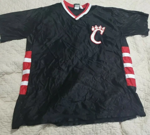 Size 44 Wilson Made In USA UC Cincinnati Bearcats college Jersey  Vintage? Cover