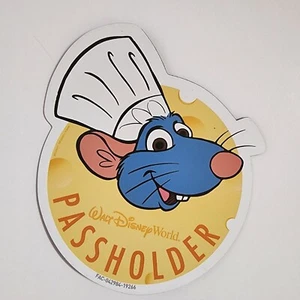 "Imán para titular del pase anual de Walt Disney World Remy WDW Ratatouille 4""x4,5""" - Imagen 1 de 1