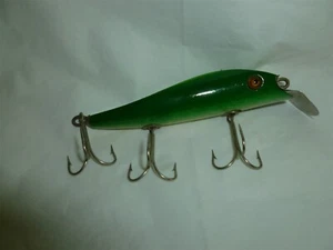 Vintage 4 Inch Wood RESTORED Fishing Lure Lot L-551 - Picture 1 of 11