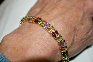 Brazalete acentuado de piedras preciosas multicolores doble vermeil de ley para dama 7 1/2 - Imagen 1 de 5