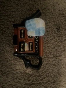 Tea Pot Ceramic Sewing Machine and Quilt by Houston Harvest Gifts - Picture 1 of 13