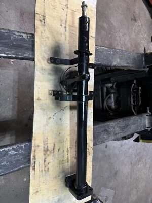 GOOD USED COLUMN ASSY. W/SHAFT FOR KOMATSU FORKLIFT 3EC-34-39110 - Image 1 of 4