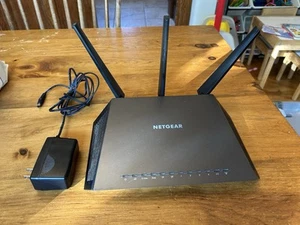 NETGEAR R7000 Nighthawk AC1900 Smart WiFi Router complete tested working great - Zdjęcie 1 z 3