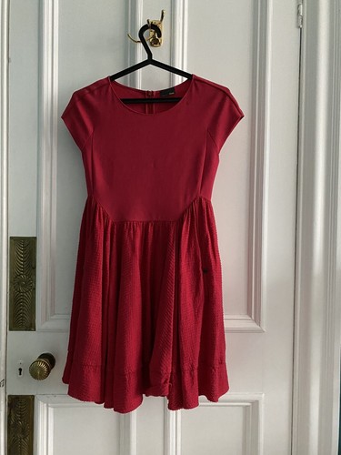 FENDİ Abito a maniche corte rosso. IT 44 UK 12