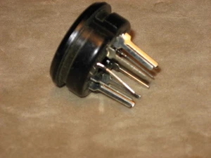 11 Pin Amphenol Socket, PC Mount, NOS - Picture 1 of 4