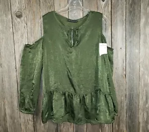 NEW Harlowe Graham M Top Women's Green Satin Cold Shoulder Peplum Boho Blouse - Picture 1 of 8