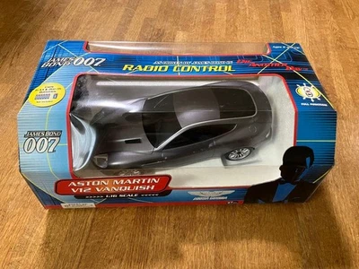 Auto radiocomandata 1/16 007 Aston Martin V12 VANQUISH - Immagine 1 di 4