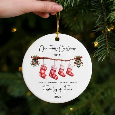 Personalisierte erste Weihnachten als 4er Familie Ornament, Baby erste Weihnachten - Bild 1 von 4