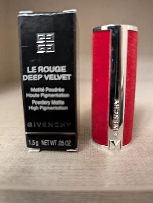 Givenchy Le Rouge tiefer Samt Lippenstift Mini 1,5 g 37 roter Samen.
