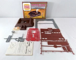 AHM Burger King Restaurant HO Scale Building Kit #15401 - Picture 1 of 10