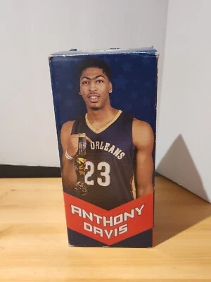 Raro ANTHONY DAVIS Equipo Olímpico EE. UU. Bobblehead Pelicans Lakers NBA SGA Foto 1 de 4