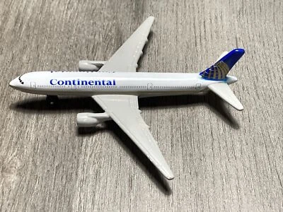 Avión a reacción Mattel/Matchbox Continental Airline Boeing 777-200 2005 metal fundido a presión Foto 1 de 4