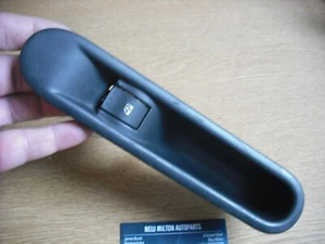 A GENUINE RENAULT ESPACE MK4 REAR DOOR ELECTRIC WINDOW SWITCH - Picture 1 of 4