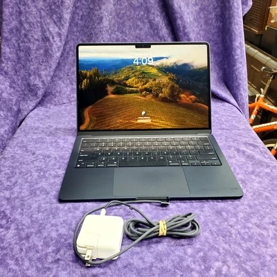 💥EXCELENTE💥 SSD Apple MacBook Air MLY33LL/A A2681 13" 8GB M2 256GB Foto 1 de 4