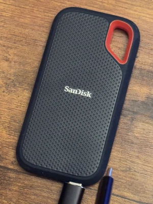 SanDisk Extreme V2 2TB USB-C Tragbare Externe SSD - Bild 1 von 2