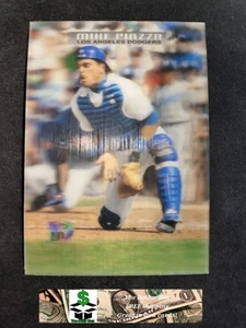 1995 Topps 3D Mike Piazza card #27 Dodgers HOF - Picture 1 of 2