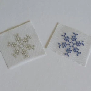 Crystal Snowflake Appliqué, Snow Flake Iron on Transfer, Xmas Hair Bow DIY Bling - Picture 1 of 2