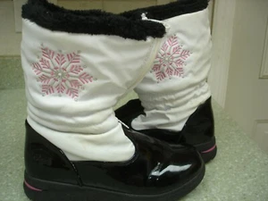 GIRL'S TOTES SNOWFLAKE LINED WINTER BOOTS-SIZE 5 BLACK/WHITE - Picture 1 of 8
