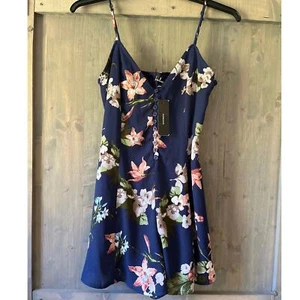 NWT Lulus Always Abloom Navy Blue Floral Print Button Front Swing Romper Size L - Picture 1 of 8