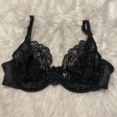 Sutiã Cabernet 36D preto com aro fecho traseiro copo transparente bordado  - Imagem 1 de 4