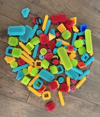 Lot Of 95+ Battat Bristle Block Stem Building Blocks Interlocking Parts Clean - Image 1 of 4