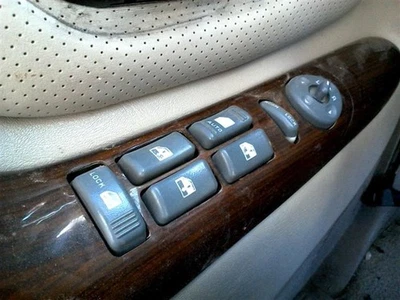 Interruptor de puerta delantera del conductor maestro del conductor se adapta a 99-05 BLAZER S10/JIMMY S15 395206 Foto 1 de 4