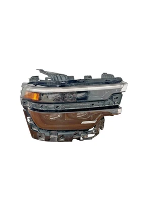 Faro proyector LED lado derecho OEM 2025-2026 Dodge Ram 2500 3500 Foto 1 de 4