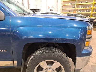 2015 Silverado Truck/Pickup 1500 Right Passenger Side Fender Color: Blue 409y Foto 1 de 4
