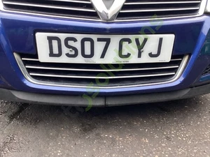 VAUXHALL Astra H MKV 2004-2011 Front Bumper Grille 13247248 - Picture 1 of 7
