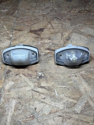 Juego de carcasa de bombilla de etiqueta Acura MDX 2001-2006 Foto 1 de 3