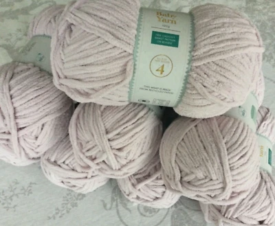 800g WISTERIA PALE LILAC BABY YARN 8x 100g Chunky Chenille with BASKET PATTERN - Image 1 of 4