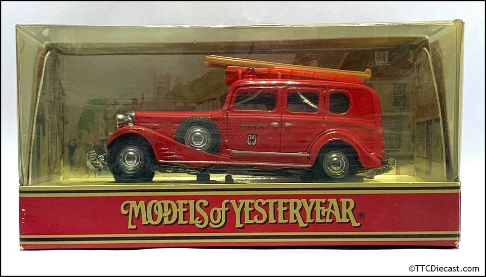 MATCHBOX Y61 1933 Cadillac Fire Engine - Image 1 of 1