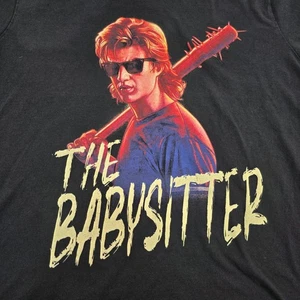 Netflix T-Shirt Stranger Things Babysitter Steve Harrington schwarz - Bild 1 von 6