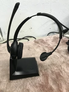 Auriculares y puerto de carga Plantronics C052 - Imagen 1 de 5