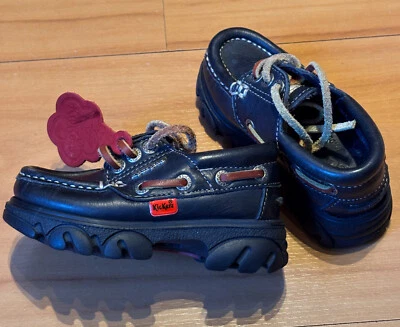 Mocasines de Cuero Genuinos KICKERS NIÑOS INFANTE Talla UK 5 / 5.5 EU 22 ¡Nuevos! Foto 1 de 4
