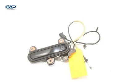 Aston Martin Rapide 2010-19 manija de puerta exterior del lado del pasajero delantero derecho OEM Foto 1 de 4