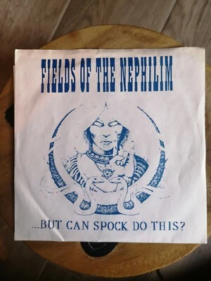 Fields of the nephilim .... BUT CAN SPOCK DO THIS? ULTRA RARE 7" VIOLET VINYL  - Immagine 1 di 3