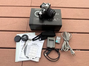 OLYMPUS OM SYSTEM OM-D E-M10 Mirrorless Digital Camera with 14-42mm 2RK lens - Picture 1 of 15